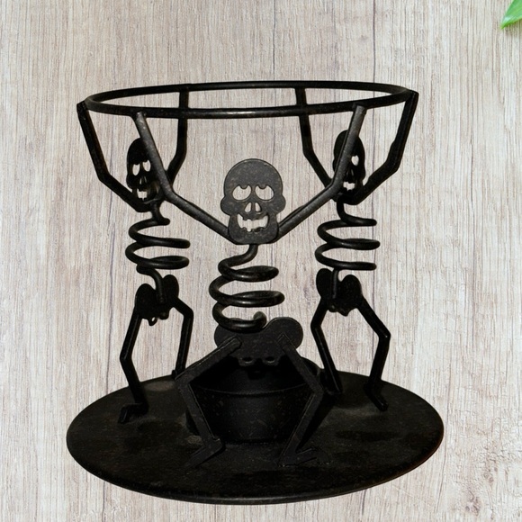 PartyLite Mr. Bones HALLOWEEN Aroma Melts Wax Warmer Retired P8603 Black Metal. - Picture 14 of 16